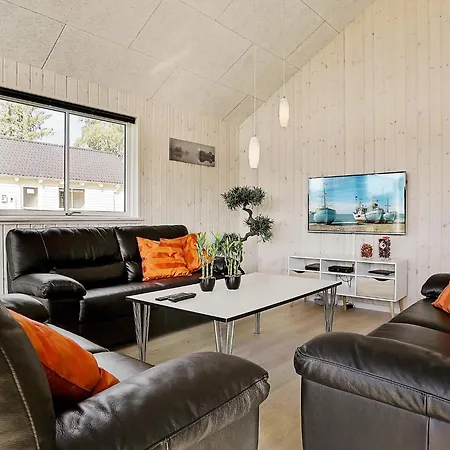 בית נופש Luxury With Pool - By Traum *